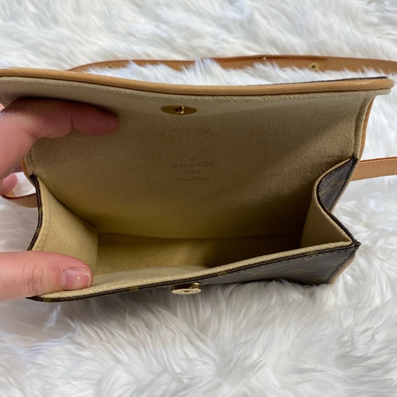Louis Vuitton Fanny pack - Picture 2 of 4